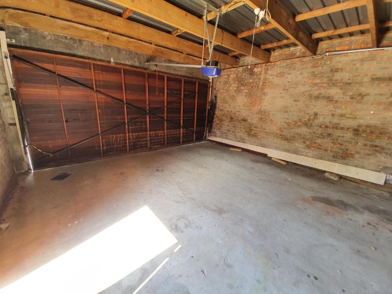 To Let 4 Bedroom Property for Rent in University Estate Western Cape